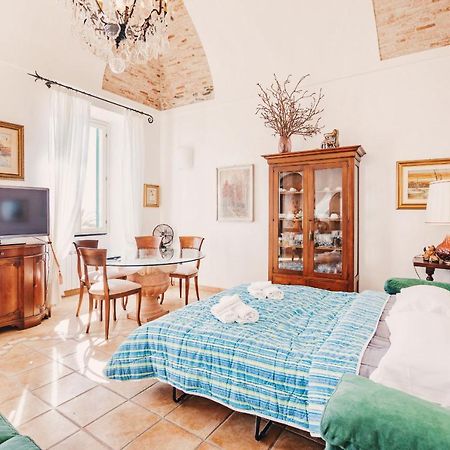 Appartamento Fronte Mare A Ospedaletti By Wonderful Italy Eksteriør billede