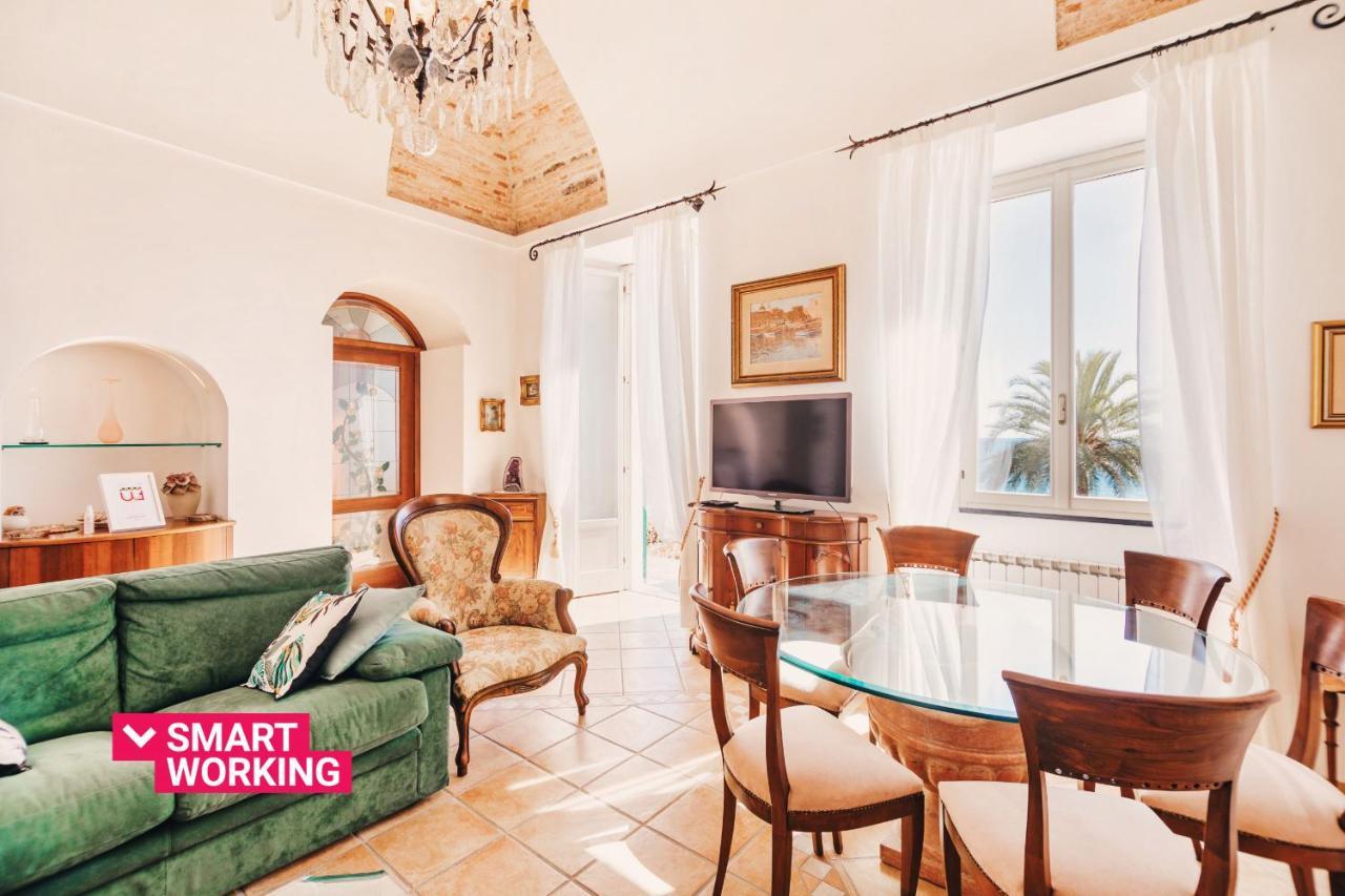 Appartamento Fronte Mare A Ospedaletti By Wonderful Italy Eksteriør billede